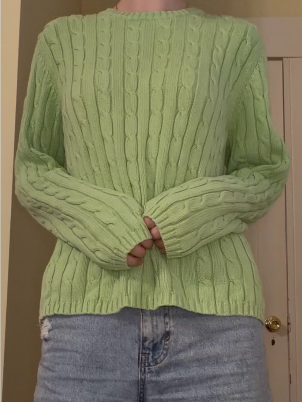 Crewneck Cable Knit Sweater - Light Green